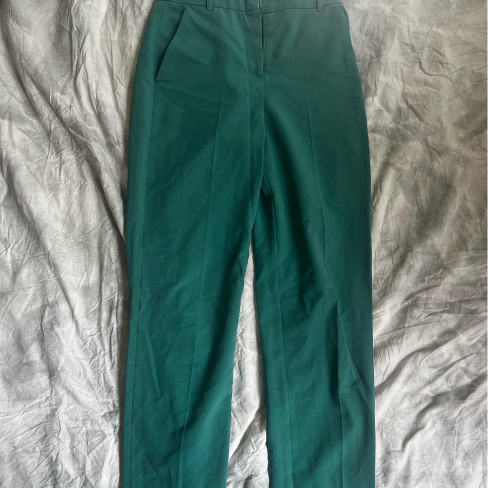 that girlie means business - Green Pantsuit